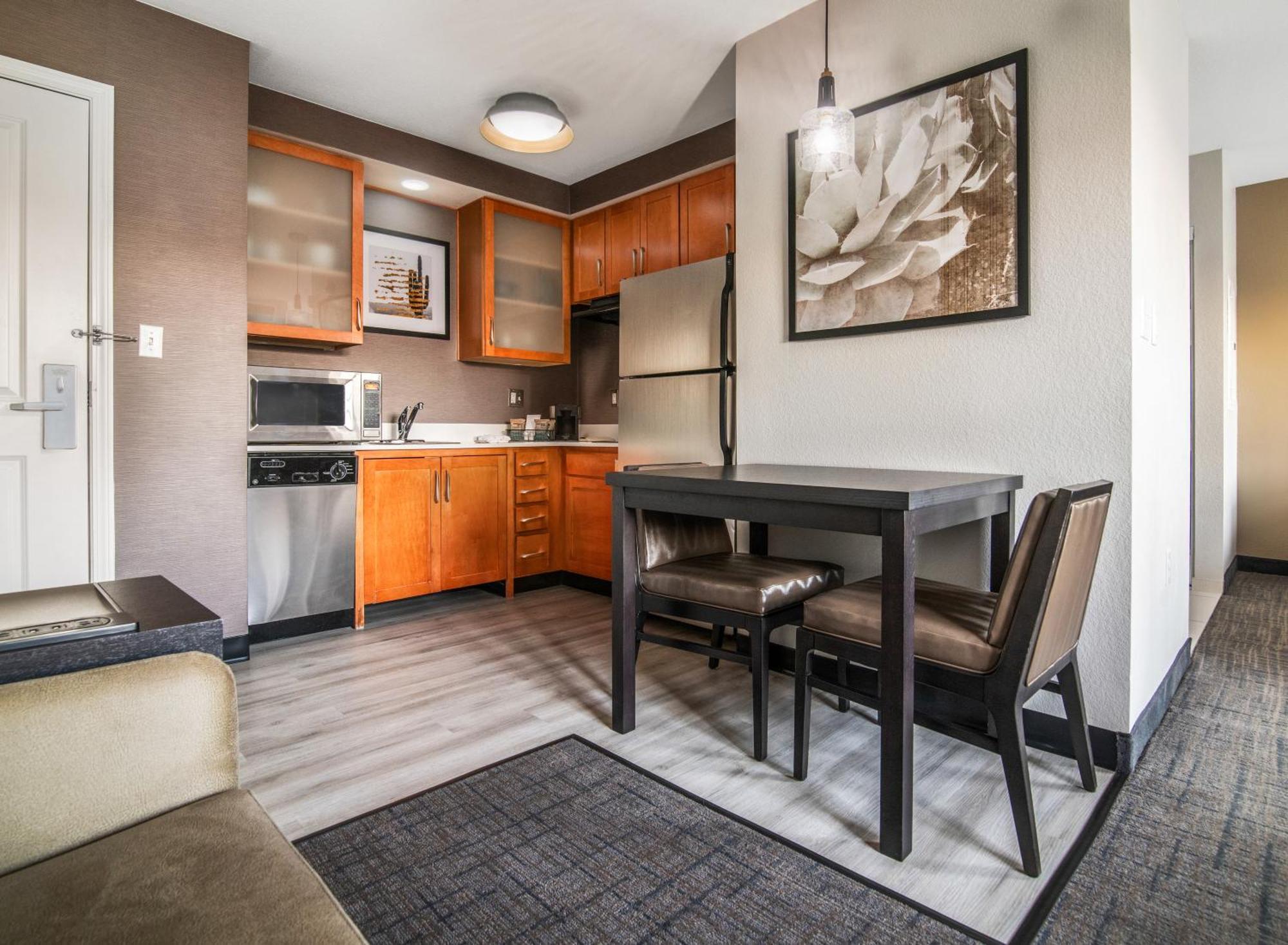 Residence Inn Phoenix Glendale Sports & Entertainment District Экстерьер фото